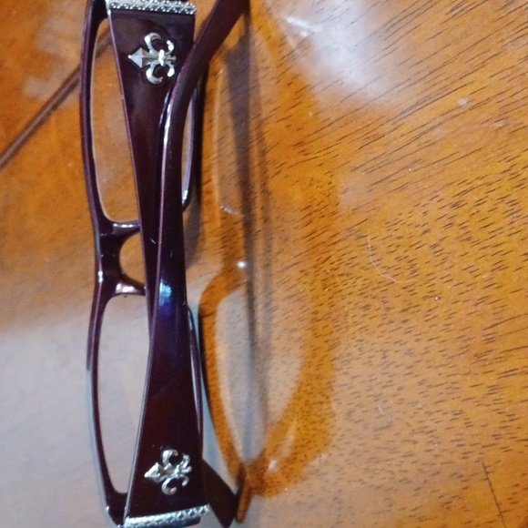 Dark Burgundy Fleur-de-lis Reading Glasses - Picture 2 of 2